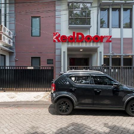 Reddoorz Near Grand City Mall 2 Surabaya Exterior photo