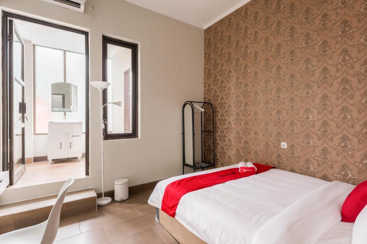 Reddoorz Near Grand City Mall 2 Surabaya Exterior photo